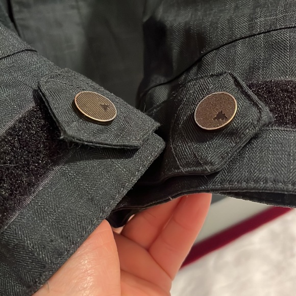 Like new Burton Dry Ride Ski Snowboarding Jacket - Picture 2 of 8